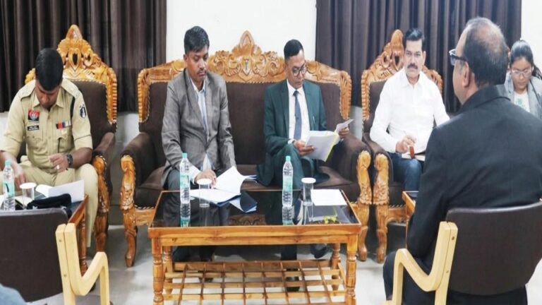 Principal District and Sessions Judge chairs Monitoring Cell and Hit-and-Run Committee meeting in Narayanpur