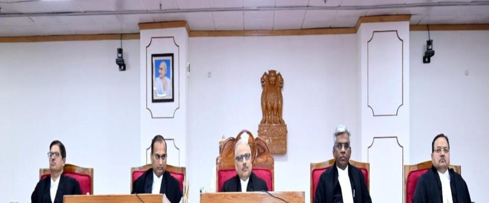 Chief Justice Shri Justice Ramesh Sinha Receives a Warm Farewell at the High Court of Chhattisgarh